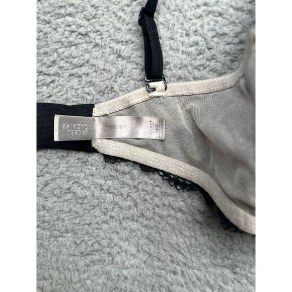 Victoria’s Secret very sexy push up Bra 34 dd - Picture 7 of 7